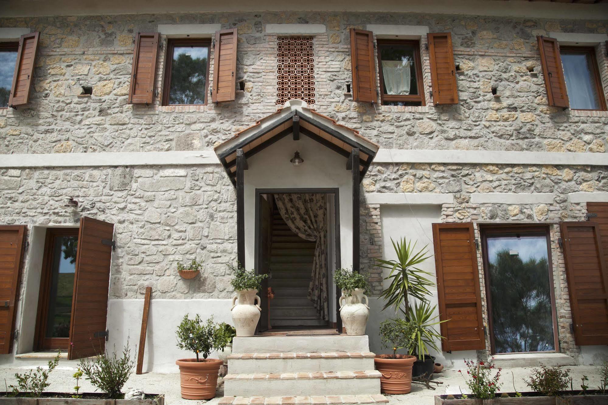 Locanda Villa Naumanni Tarquinia Exterior photo